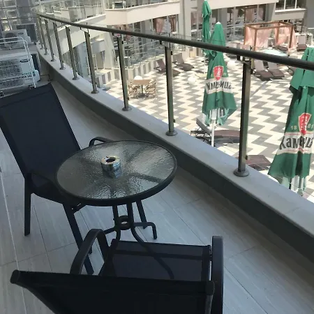 Lägenhetshotell Allure Dobi 4*