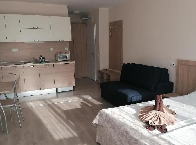 Allure Dobi Aparthotel 4*